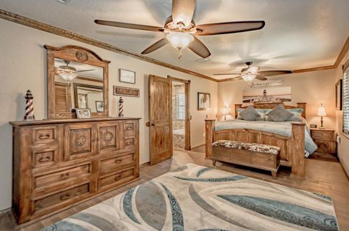 317 County Road 893a, Angleton TX 77515-9490 exterior