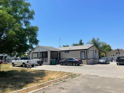 11957 Youngstown Rd, Turlock, CA 95380-9655