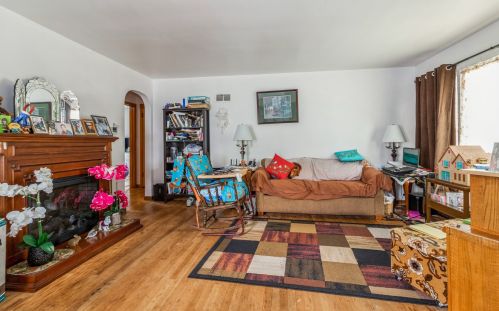 269 7th Ave, Kankakee, IL 60901-3530
