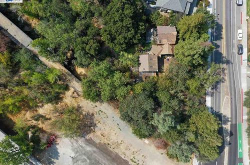 3988 Stanley Blvd, Pleasanton, CA 94566-6244