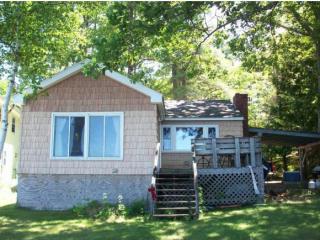 11 Gilman Shore Rd, Belmont, NH 03220-3416