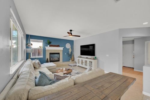 5077 Ellis Godfrey Dr, Fairfield CA  94533-8959 exterior