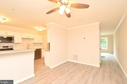 7803 Wintercress Ln, Springfield VA  22152-3842 exterior