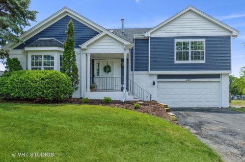 4000 Springlake Ct, Barrington Hills, IL 60156