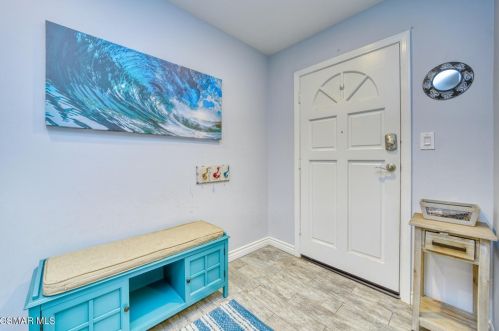 2148 Wisteria St, Simi Valley, CA 93065-2657