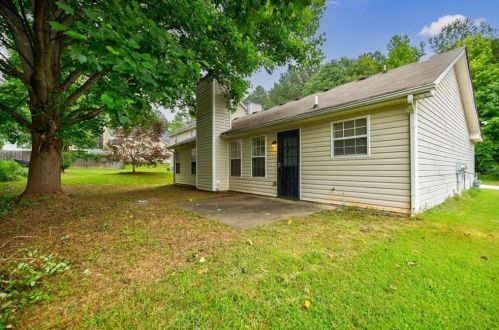 2815 Abbot Ln, Lithonia, GA 30058-6413