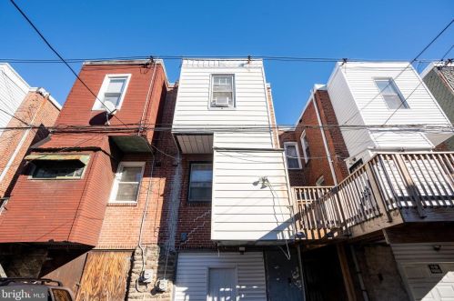 5744 12 St, Philadelphia PA 19122-4003 exterior
