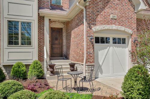 519 Eagle St, Naperville, IL 60563-3021