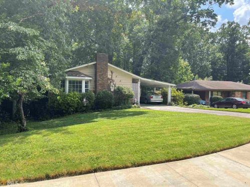 1465 Cortez Ln, Atlanta, GA 30319-3909