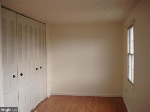 8 Farmcrest Ct, Silver Spring MD 20905-6042 exterior