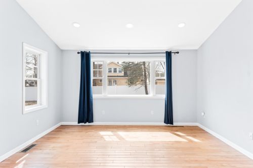 3 Amherst Ter, Nashua, NH 03064-2010