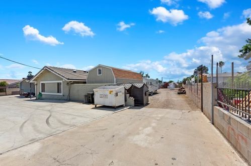 229 Loma Pl, Upland, CA 91786-5623