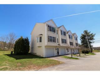 9 Magnolia Dr, Dover, NH 03820-3657
