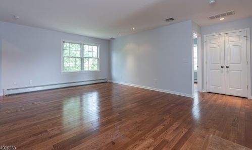 100 Rea Ave, Paterson NJ  07506-2432 exterior