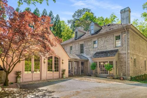 3229 Arden Rd, Atlanta GA  30305-1936 exterior