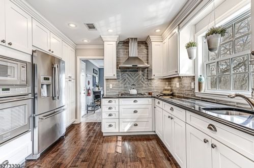 10 Gordon Pl, Branchburg, NJ 08853-4014