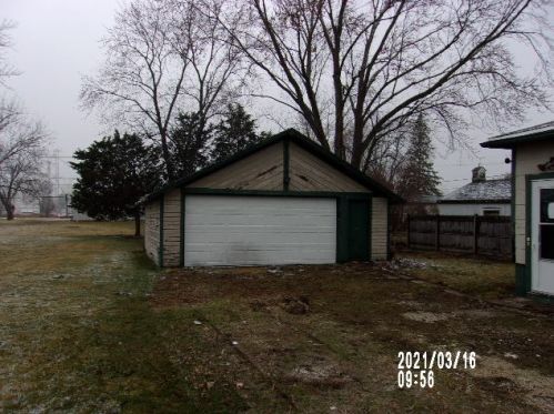 447 Birch St, Manteno, IL 60950-1316