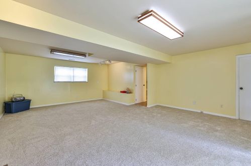 545 Bessinger Dr, Cincinnati OH 45240-3956 exterior