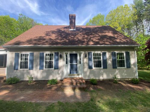 6 Thornton Ln, Lee, NH 03861-6343