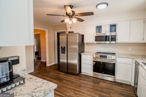 102 Chimney Pl, Warner Robins GA  31088-6523 exterior