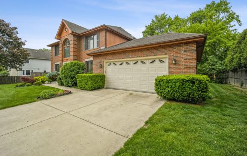 1106 Oakley Ave, Bannockburn, IL 60015-2935