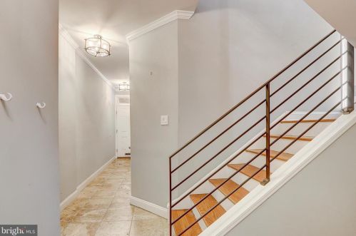 1034 4th St, Philadelphia PA  19147-4106 exterior