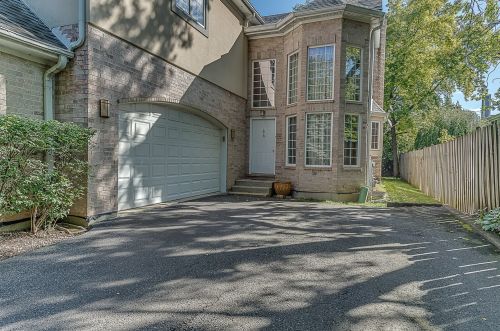 1833 Monroe Ave, Glenview, IL 60025-1705