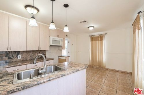 734 Adams St, Glendale CA 91206-2502 exterior