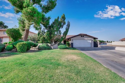 14344 Jamaica Ln, Helendale, CA 92342-7797