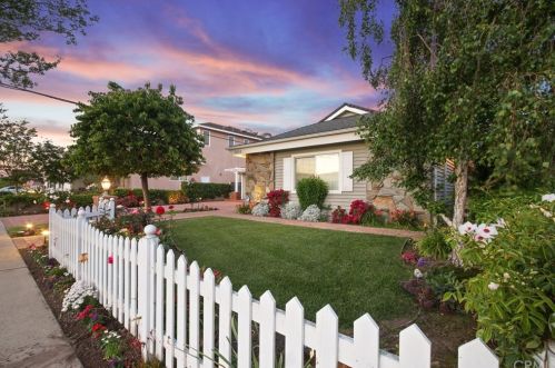 12052 Reagan St, Los Alamitos, CA 90720-4134