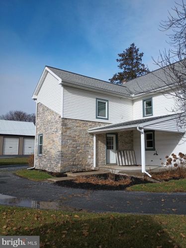 1830 Main St, Ephrata PA  17522-1108 exterior
