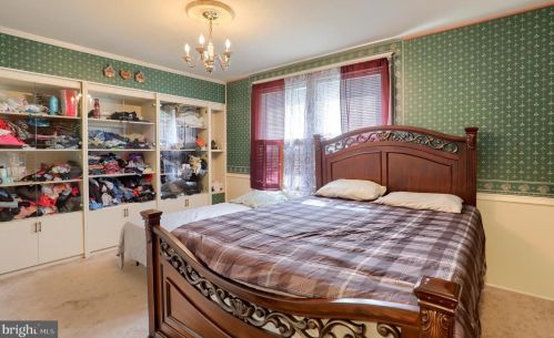 325 Ross St, Lancaster PA  17602-1941 exterior