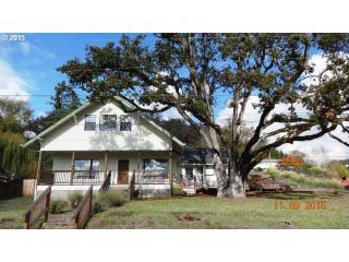 1055 Grandview Dr, Roseburg, OR 97470-2151