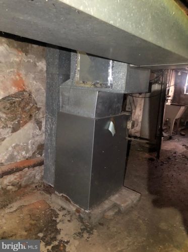 1814 22nd St, Philadelphia PA 19140-4703 exterior