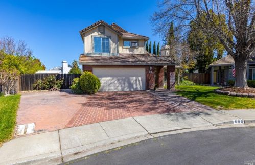 685 Owl Dr, Vacaville, CA 95687-7242