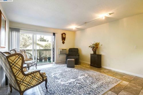 1087 Murrieta Blvd, Livermore, CA 94550-4197