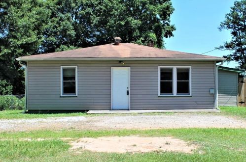 6180 Temple St, Lithia Springs, GA 30122-1343