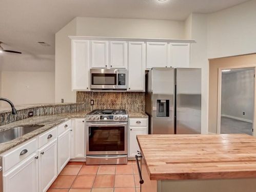 14712 Bescott Dr, Austin TX  78728-5730 exterior