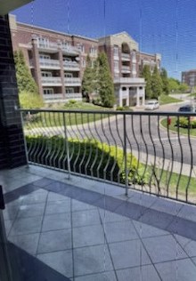 7081 Touhy Ave, Niles IL  60714-5308 exterior