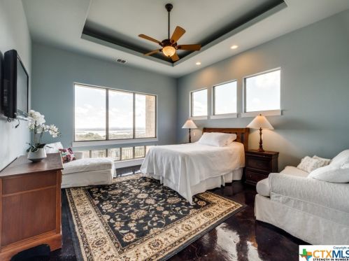 1009 Bluewater Pl, Spring Branch TX 78070-5485 exterior