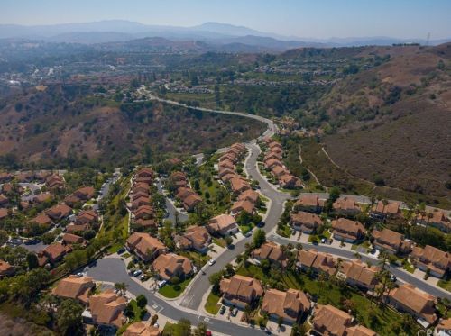 6031 Hackamore Ln, Anaheim CA  92807-4870 exterior