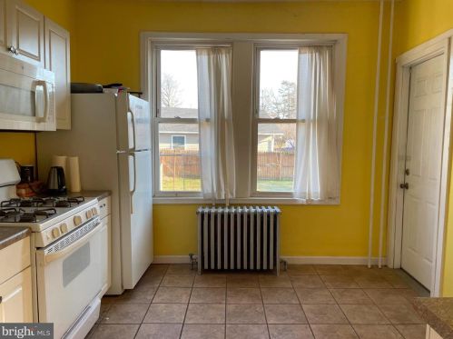 1038 Grant Ave, Camden NJ 08107-2011 exterior