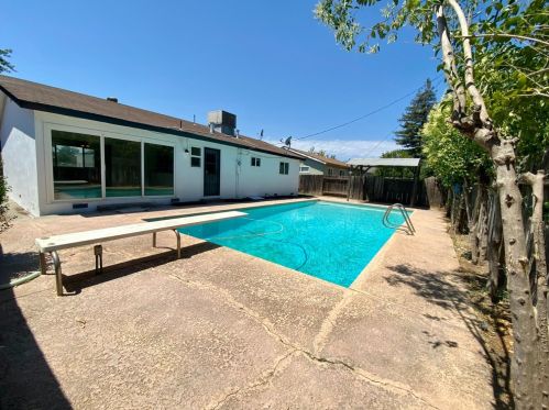 727 Rideout Way, Arboga, CA 95901-3326