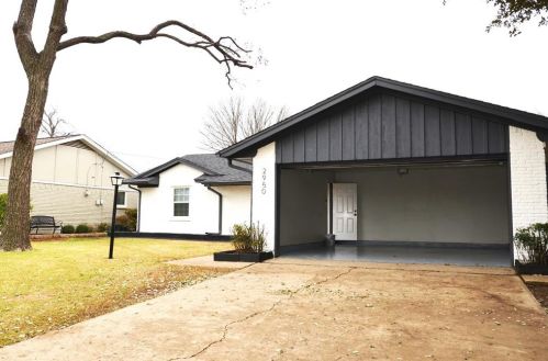 2950 Fyke Rd, Dallas, TX 75234-2108