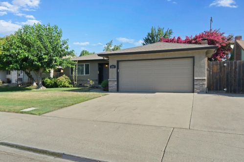 2313 Corbin Ln, Lodi, CA 95242-3627