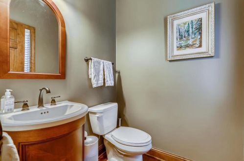 3826 Bridgewater Dr, Saint Paul MN  55123-2528 exterior