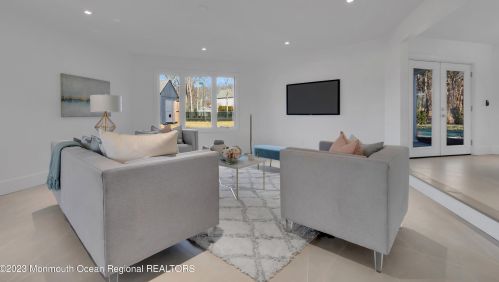 171 Wall St, Tinton Falls NJ  07724-2416 exterior