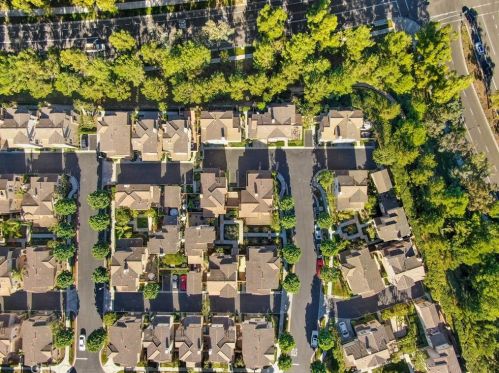 309 Tall Oak, Irvine CA  92603-0673 exterior