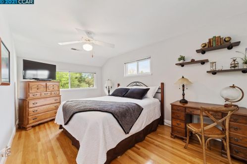 907 Hastings Dr, Concord CA  94518-3821 exterior