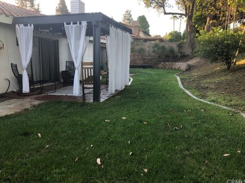 6807 Rycroft Dr, Riverside CA  92506-5352 exterior